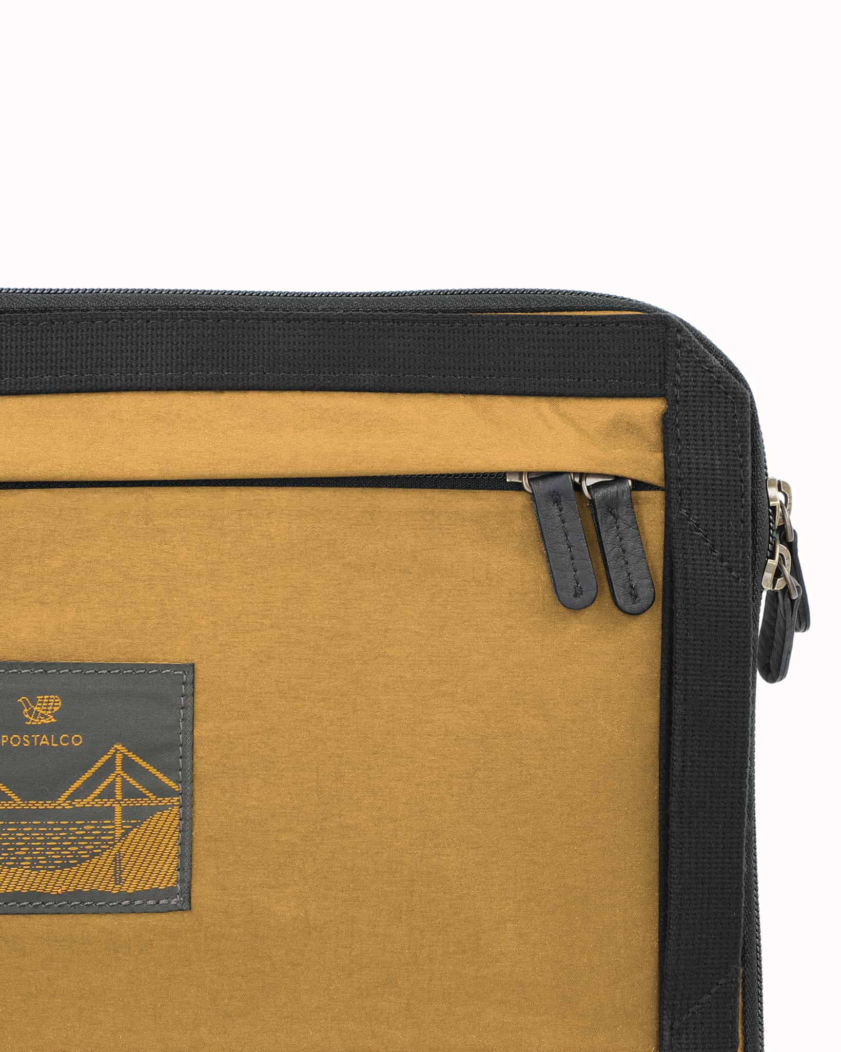 スリムラップトップケース Slim Laptop Case – POSTALCO