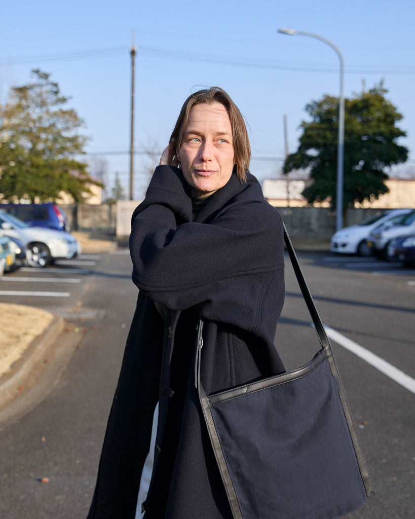 ポスタルコ　トラベルバッグ BW トートバッグ ブラックレザー【中】 POSTALCO ポスタルコ / A4バッグBW ブラック