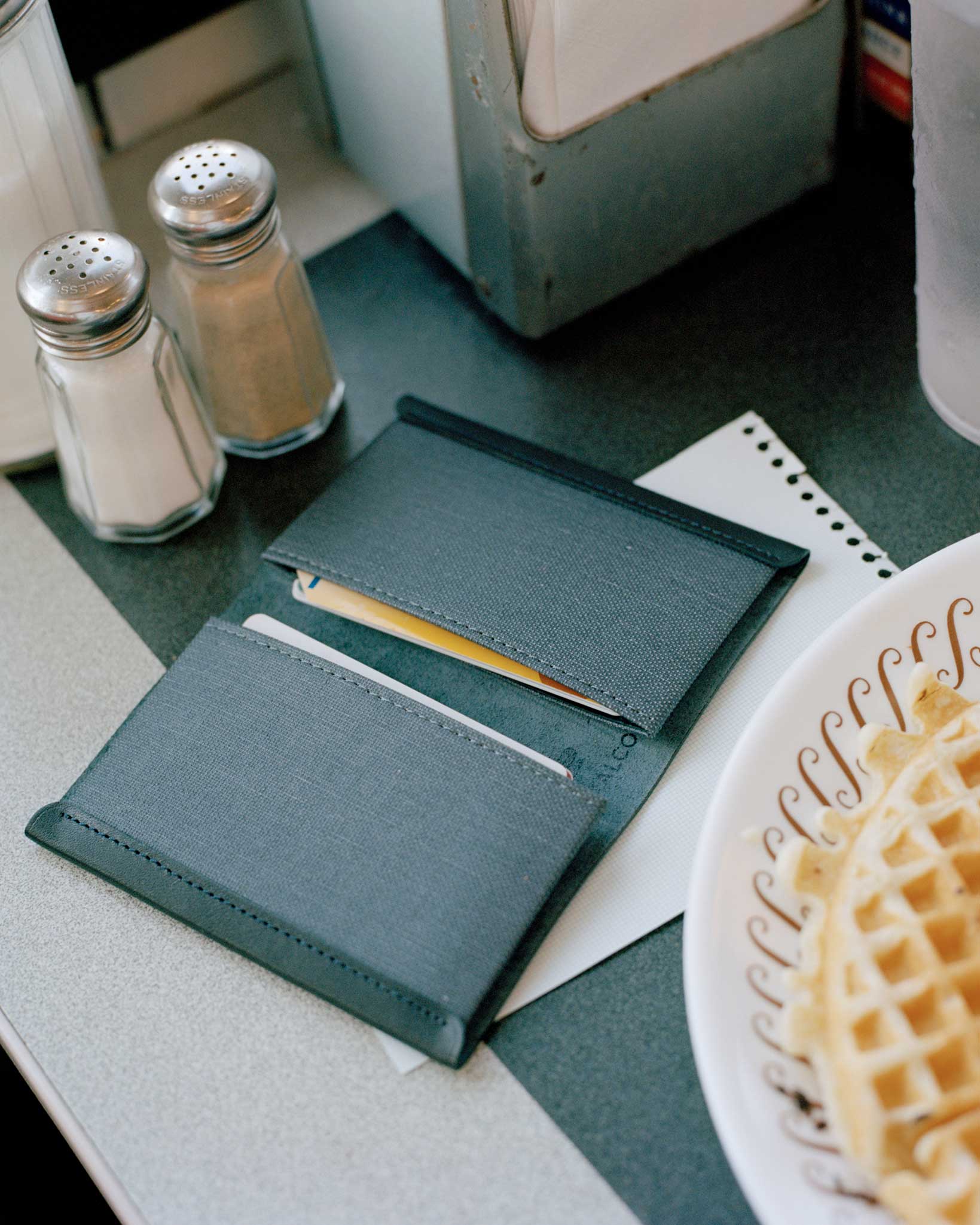 カードホルダー – POSTALCO